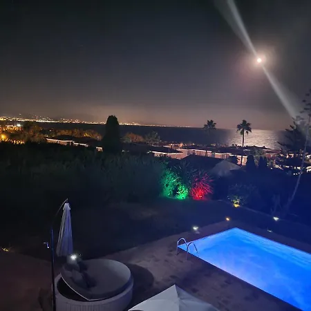 Luxury Sea Views With Pool Apartment *