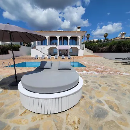 Luxury Sea Views With Pool *